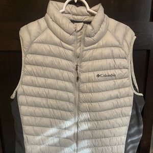 Mens Columbia South Valley Vest NWT